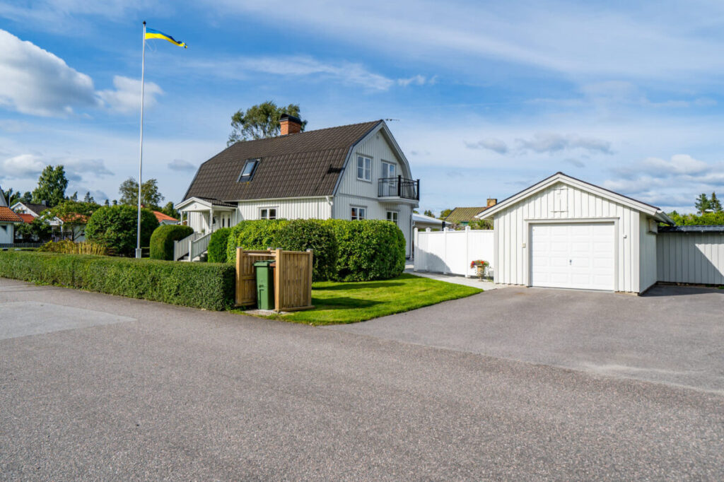 13. Uppfartsrenovering runt villa 1184x789
