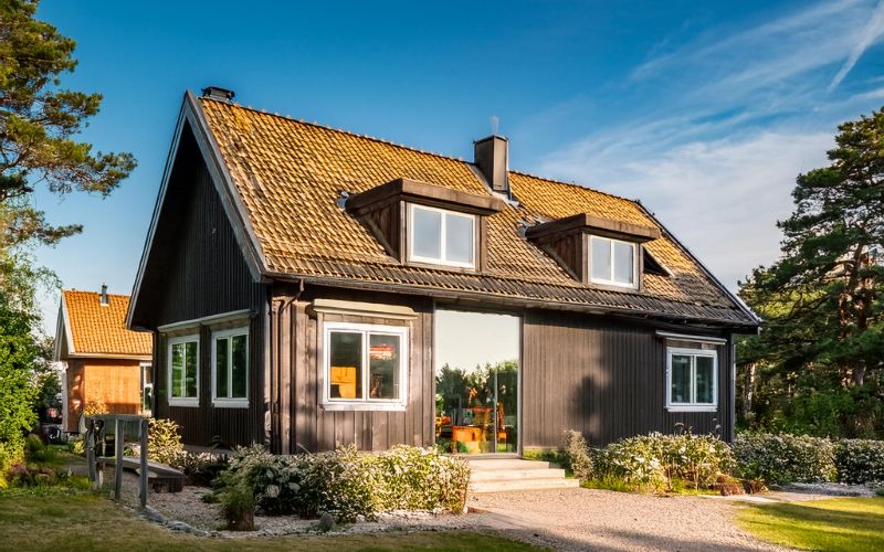5. Grävning av stenkista och dränering på villatomt